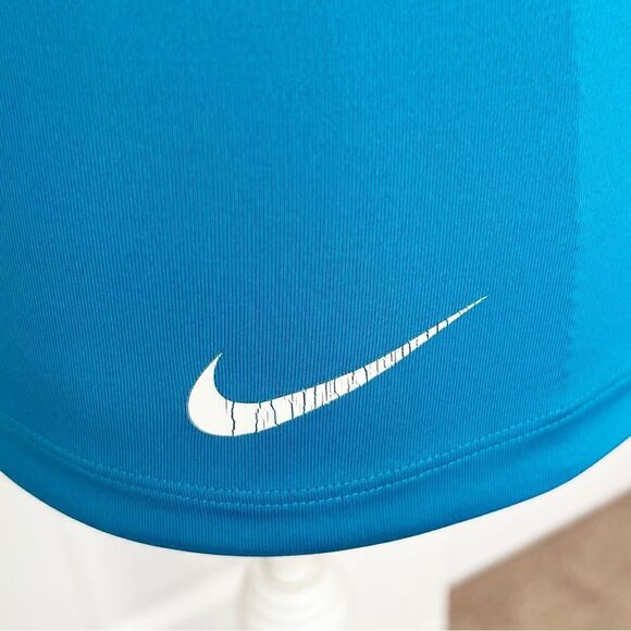 Nike Blue Active Dry Compression Tank Top Size Medium - Picture 2 of 4